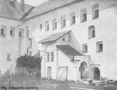 Поганкины палаты. Дворовый фасад. XVII век.