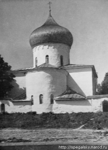 Собор Мирожского монастыря. Вид со стороны абсиды