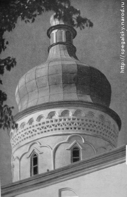Обработка барабана псковского храма XVI века (собор Елизаровского монастыря)